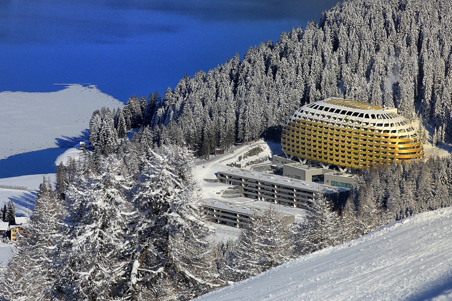 Skimiete INTERSPORT Angerer Sport Davos Dorf